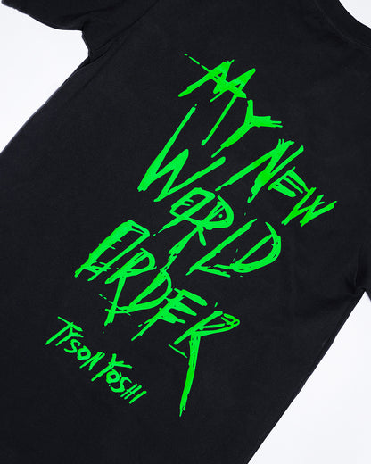 TYSON YOSHI -《M.N.W.O》LOGO PRINT T-SHIRT